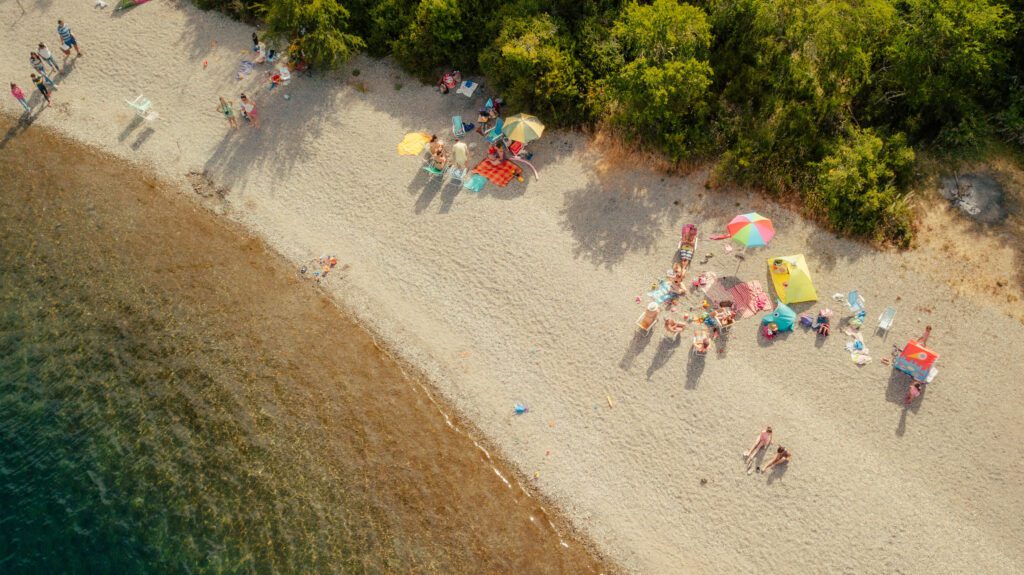 Vista aérea de la playa de Meliaquina, fotografía de paisaje de Gustavo Arias